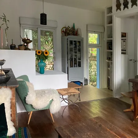 Maison Avec Jardin 公寓